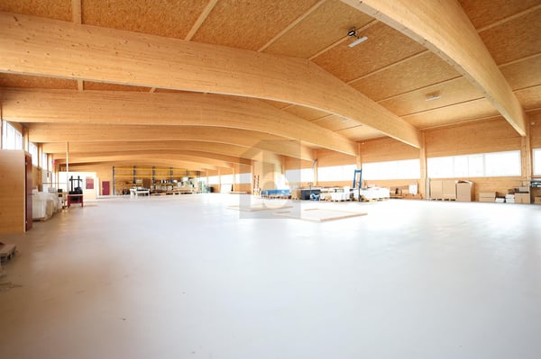 PRODUKTIONSFLÄCHE MIT 6 METER INNENHÖHE 2