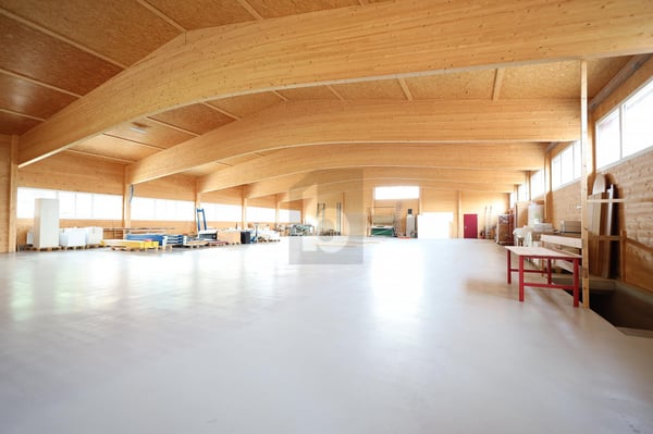 PRODUKTIONSFLÄCHE MIT 6 METER INNENHÖHE 4