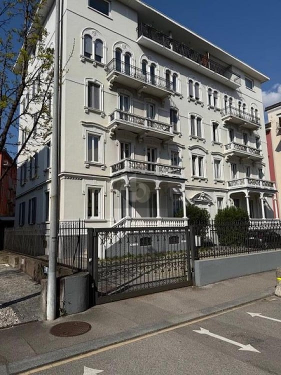 PRESTIGIOSO PALAZZO NEL CUORE DI LUGANO 3