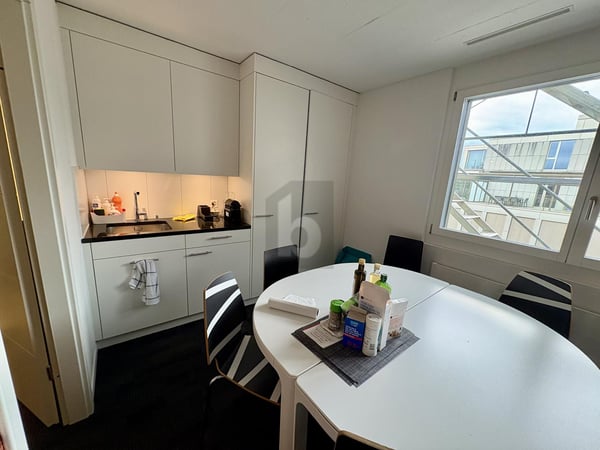 RUHIG, ZENTRAL UND VIELSEITIG NUTZBAR 3