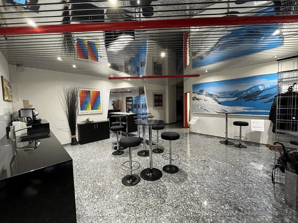 GROSSZÜGIG UND HELL NÄHE BAHNHOF 5