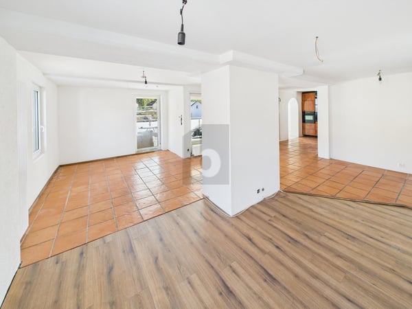 FRISCH SANIERT MIT GROSSEM BALKON 3