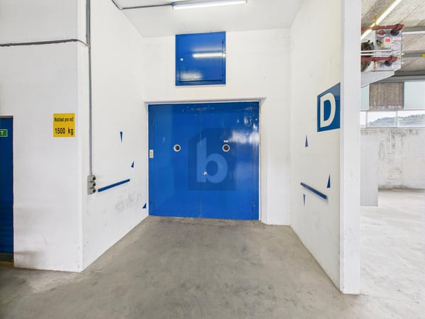 PRAKTISCH UND GUT ERREICHBAR 3