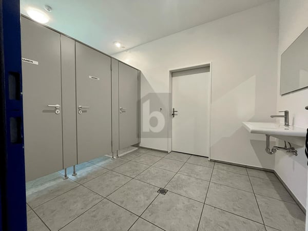 TOP AUSGESTATTET, MODERN UND VIEL PLATZ 5