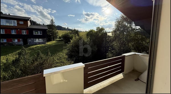 TRAUMHAFTE AUSSICHT & RUSTIKALER FLAIR 1