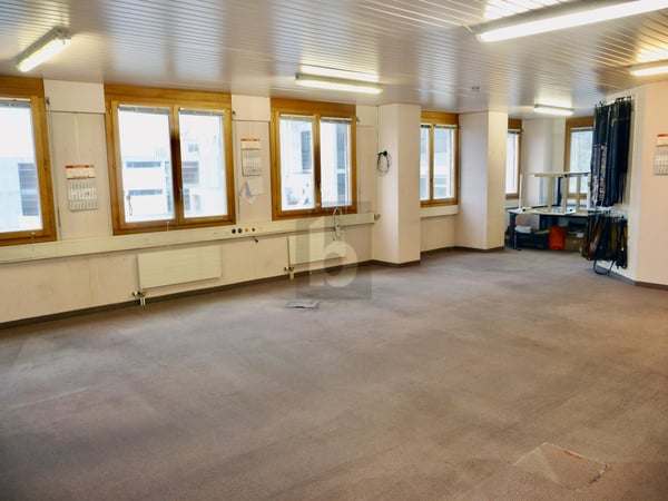 SPACIEUX ET MODULABLE LOT 1 3