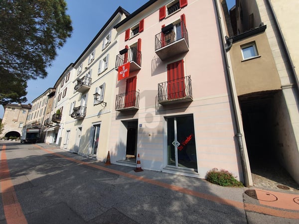 ATTIVITÀ IN POSIZIONE STRATEGICA A MORCOTE 1