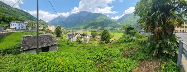EDIFICABILE IN POSIZIONE SOLEGGIATA E CON VISTA APERTA 1