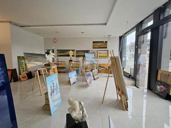 LADEN, STUDIO, BÜRO, ATELIER AN TOPLAGE