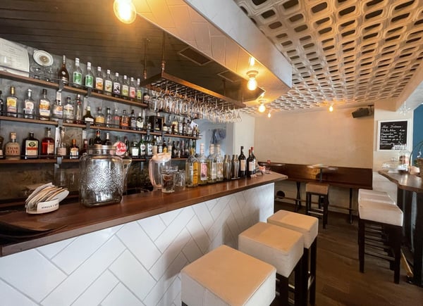 RESTAURANT A L'AVENUE DES OISEAUX ! 2