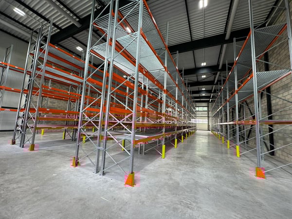 DEUX HALLES SPACIEUSES 3