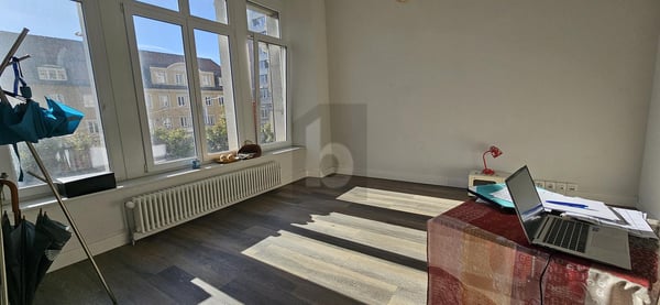 AU CENTRE VILLE IDÉALEMENT SITUÉE 3