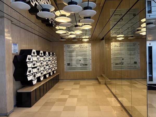 AU COEUR DES EAUX-VIVES ENTIEREMENT RENOVE 4