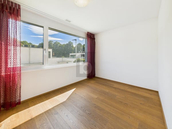 LICHTDURCHFLUTETE MIT TERRASSE 5