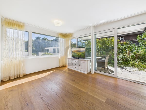 LICHTDURCHFLUTETE MIT TERRASSE 3