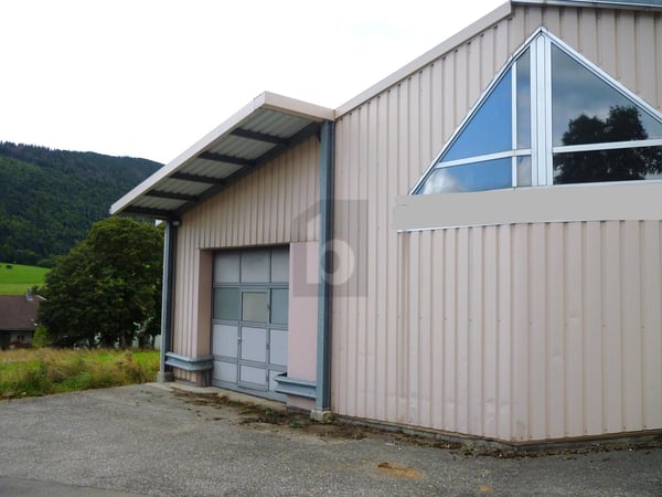 AU REZ AVEC PARKING INCLUS (4) 2