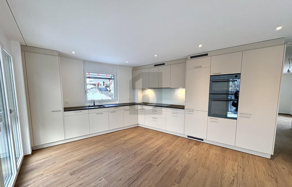 HOCHWERTIG, ERSTBEZUG, NATURNAH MIT SEESICHT 4