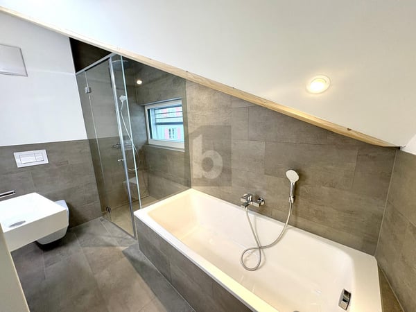 HOCHWERTIG, ERSTBEZUG, NATURNAH MIT SEESICHT 5