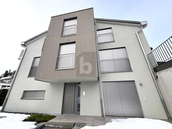 HOCHWERTIG, ERSTBEZUG, NATURNAH MIT SEESICHT 2