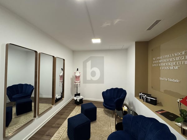 VUE LAC ET EMPLACEMENT PRIVILÉGIÉ 4