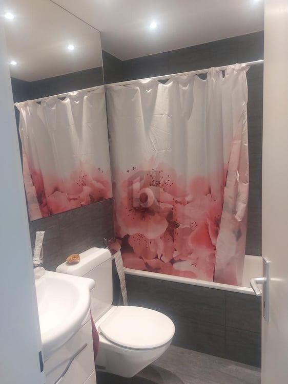 MÖBLIERT, AN TOP LAGE 5