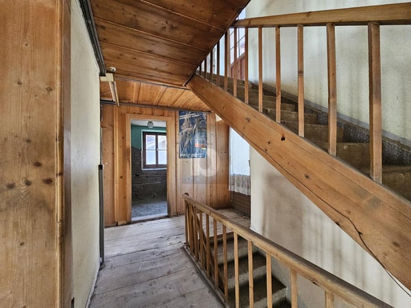 IMMEUBLE AVEC FORT POTENTIEL DE RÉNOVATION 4