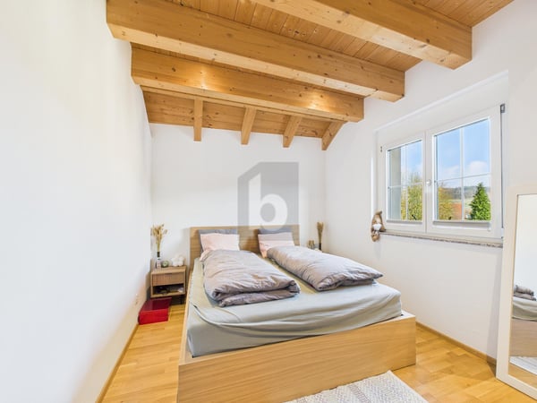 PREISHIT! TRAUMHAFTE AUSSICHT AN RUHIGER LAGE 4