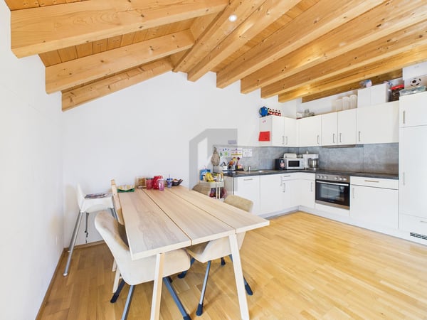 PREISHIT! TRAUMHAFTE AUSSICHT AN RUHIGER LAGE 3