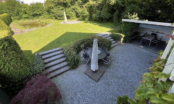 NOBLE BÜRORÄUME IN VILLA 5