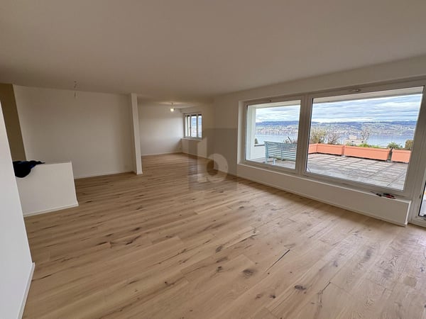 FRISCH RENOVIERT MIT WUNDERBARER AUSSICHT 3