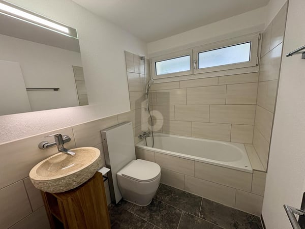 FRISCH RENOVIERT MIT WUNDERBARER AUSSICHT 4