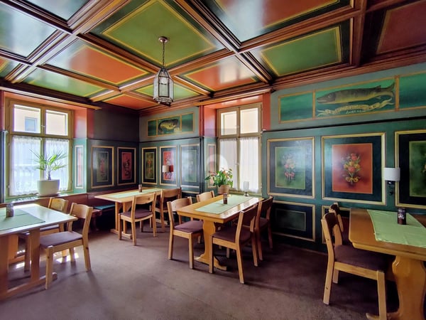 ETABLIERT, MIT TOP-DACHWOHNUNG UND WIRTEWOHNUNG 2