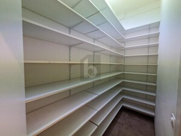 EN PLEIN CENTRE VILLE IDÉALEMENT SITUÉE 5