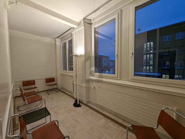 EN PLEIN CENTRE VILLE IDÉALEMENT SITUÉE 2