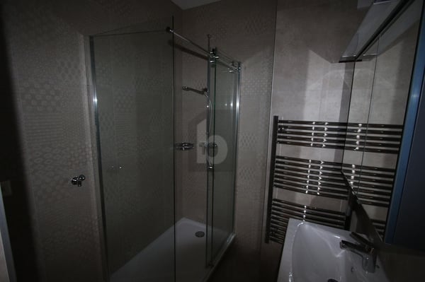 DANS UN QUARTIER TRANQUILLE PROCHE DU CENTRE 5