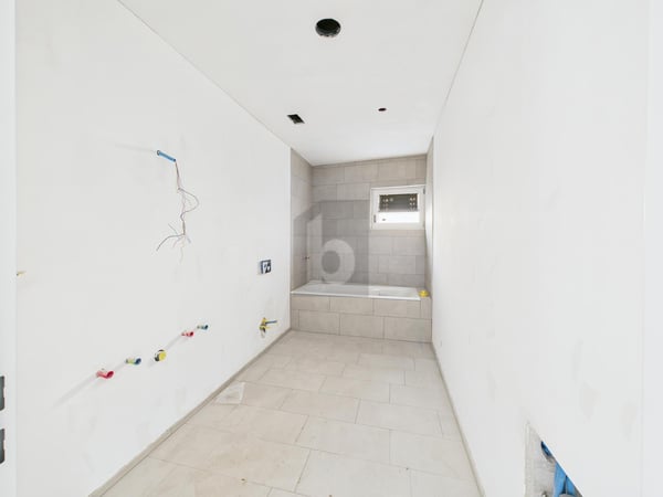 MINERGIE, MIT ZWEI TERRASSEN UND GARTENSITZPLATZ 3