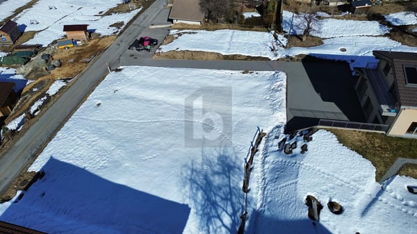 SONNIG UND RUHIG GELEGEN 2