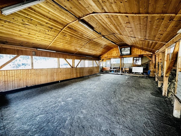 AVEC GRANDE SALLE, FORT POTENTIEL, PETIT PARADIS 2