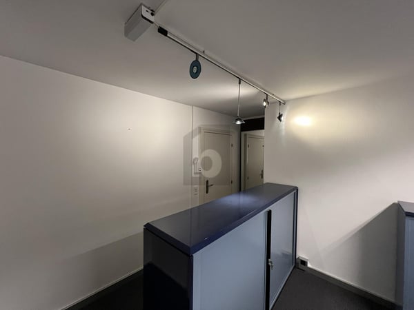 AU CENTRE MEUBLÉ ET PRÊT À HABITER 2