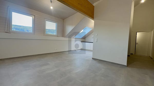 EN PLEIN CENTRE DU VILLAGE - NEUF 2