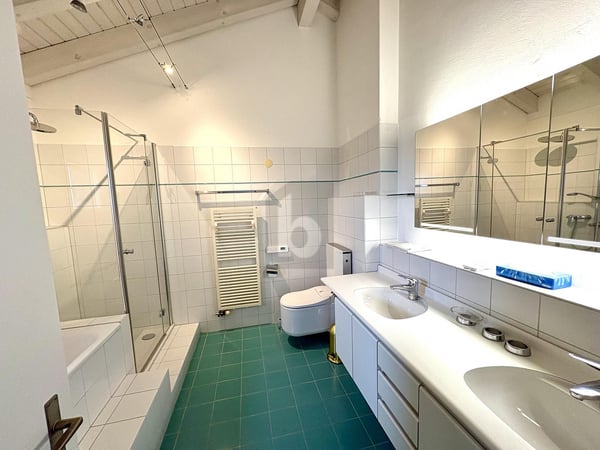 RUHIG, ZENTRAL UND MIT SEESICHT 4