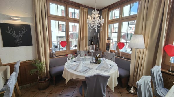 ZENTRAL UND HOCHFREQUENTIERTE LAGE 4