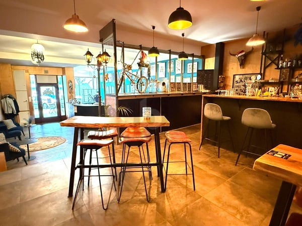 SPACIEUX ET TRÈS MODERNE 4