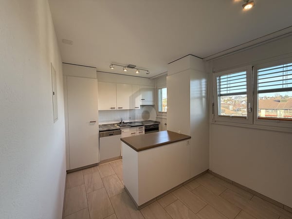 GEPFLEGT MIT CHEMINÉE UND SONNIGEM BALKON! 2