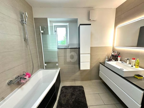 HOCHWERTIG KERNSANIERT AN RUHIGER LAGE 5