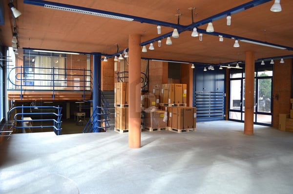 GRANDE SURFACE AU CENTRE - DÉJÀ LOUÉE! 4