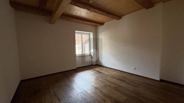 TRÈS JOLI CACHET ET SPACIEUX 4