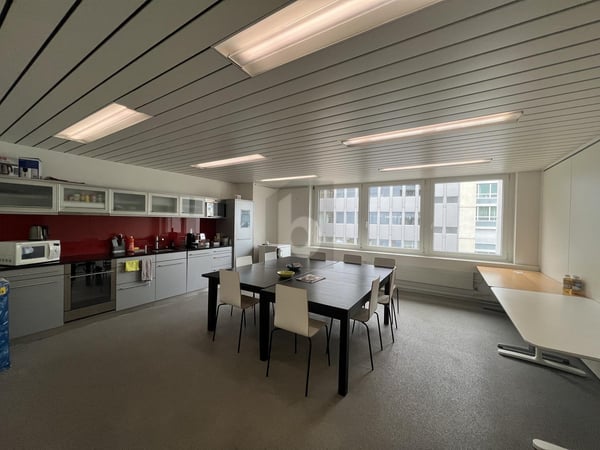 DYNAMISCH UND MODERN AN ZENTRALER LAGE 2