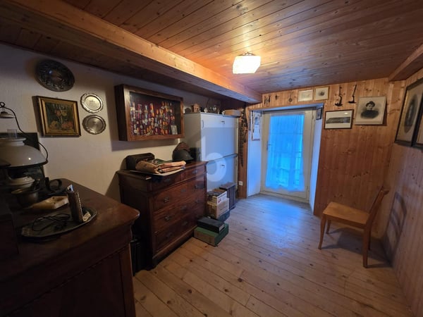 SPAZIOSA NEL NUCLEO DA RISTRUTTURARE 3