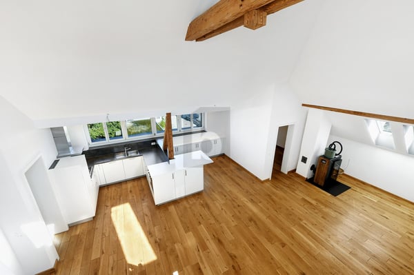 HERRSCHAFTSHAUS MIT AUSBAUPOTENTIAL AN TOP LAGE 4